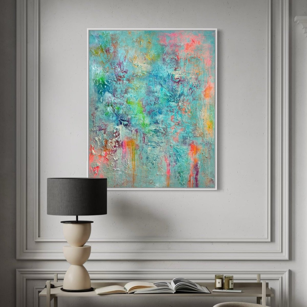 Exklusives Kunstwerk "Urban Spirit" von Sabine Runge, abstrakte Malerei in leuchtenden Neonfarben, strukturierte Oberfläche, elegant im Interior präsentiert
