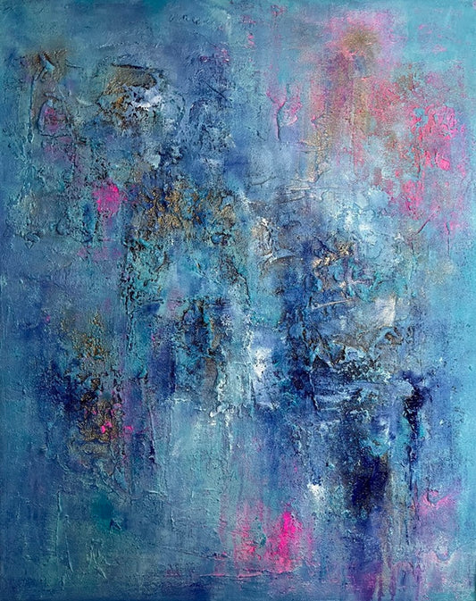 Abstraktes Originalgemälde Ocean Vibes – Gesamtansicht, Acryl, Champagnerkreide, Rügener Kreide, Marmormehl und Acrylgold in Hellblau, Türkis und Pink, 100 x 80 cm, weiße Schattenfuge, Sabine Runge Painting, Between Worlds Transformation Kollektion
