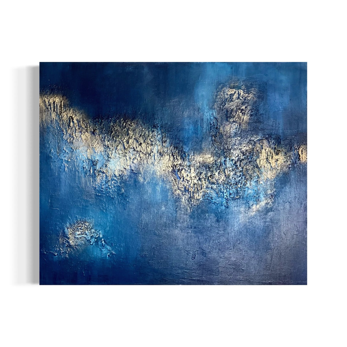 Abstraktes Originalgemälde Diamonds of Heaven – Acryl, Steinmehl und Gold-Metallic in Nachtblau und Tiefblau, 120 x 100 cm, Sabine Runge Painting, Echoes Ursprung Kollektion