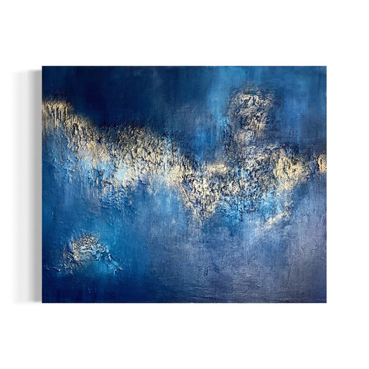 Abstraktes Originalgemälde Diamonds of Heaven – Acryl, Steinmehl und Gold-Metallic in Nachtblau und Tiefblau, 120 x 100 cm, Sabine Runge Painting, Echoes Ursprung Kollektion