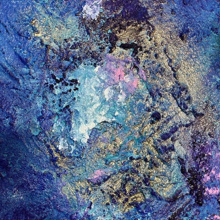 Detailaufnahme der Reliefstruktur in Blau, Türkis und Gold – abstraktes Gemälde „Wait for the Stars“ von Sabine Runge, 60 × 50 cm, Ansicht 2