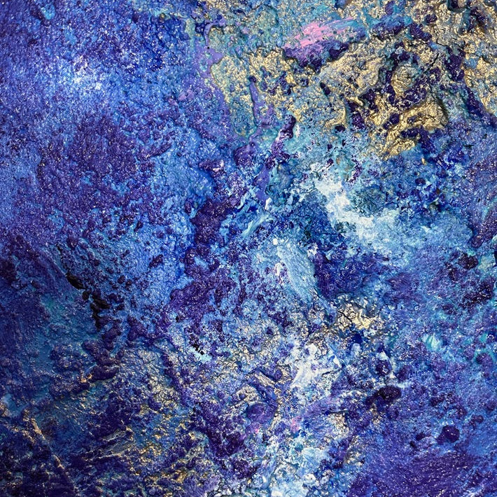 Detailaufnahme der Reliefstruktur in Blau, Türkis und Gold – abstraktes Gemälde „Wait for the Stars“ von Sabine Runge, 60 × 50 cm, Ansicht 3